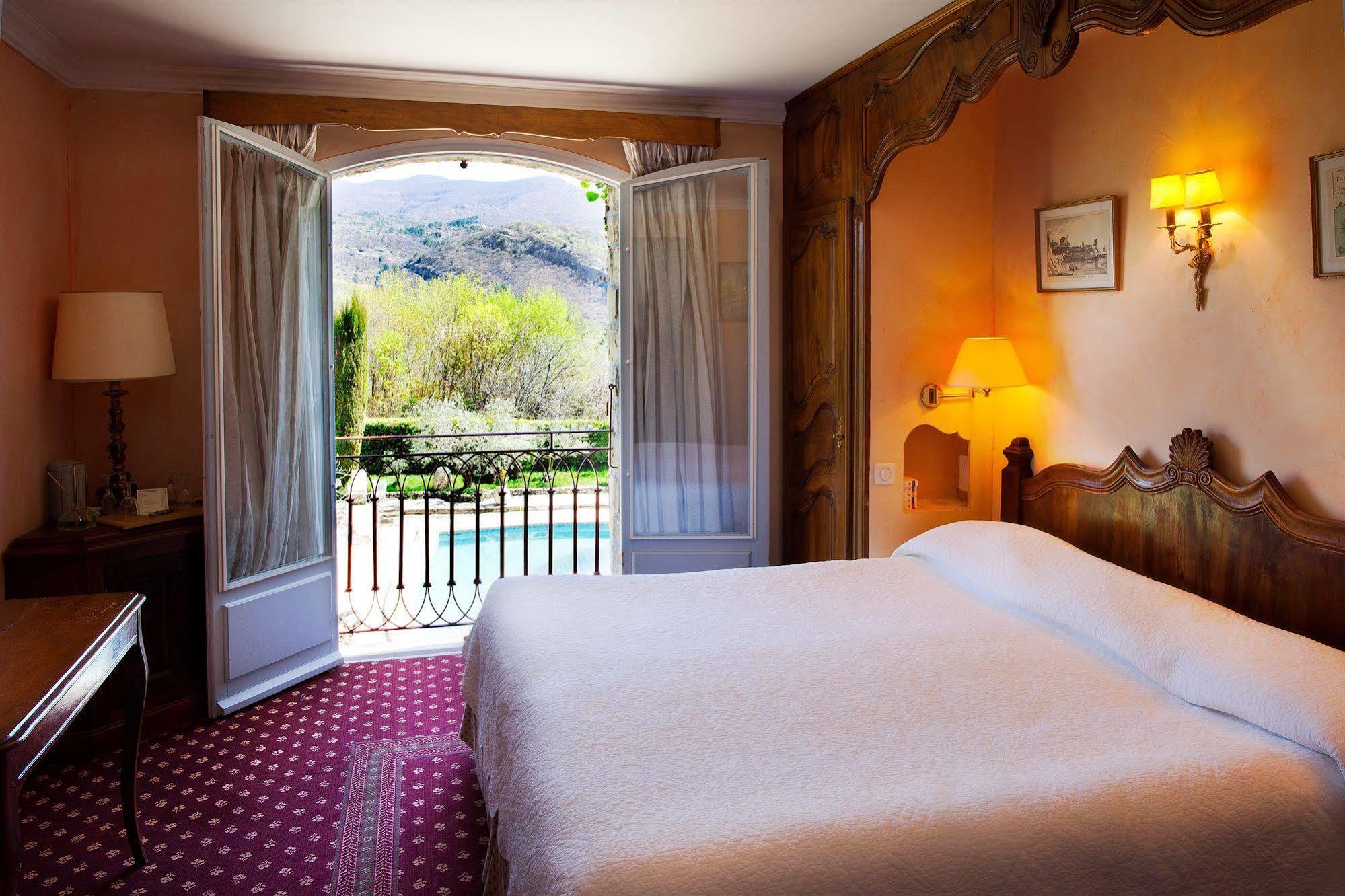 Relais Et Chateaux La Bonne Etape Exterior photo